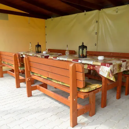 Illes Vendeghaz Gasthuis 3*