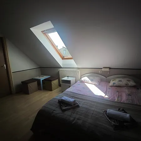 Illes Vendeghaz Pensjonat Keszthely