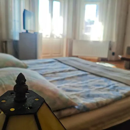 Illes Vendeghaz Pensjonat Keszthely
