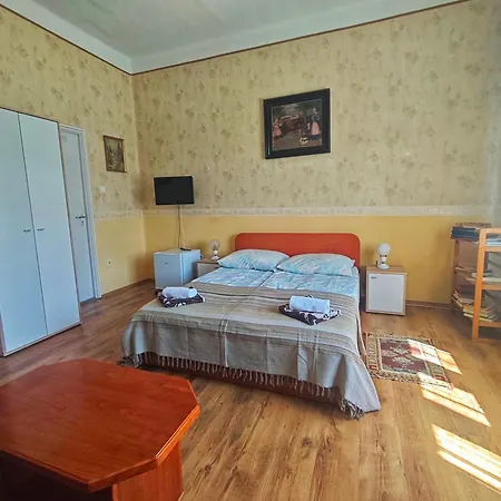 招待所 以利亚小屋旅馆