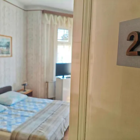 Illes Vendeghaz Gasthuis 3*
