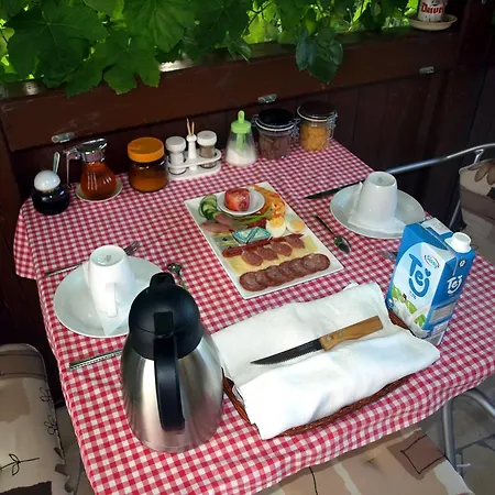 بيت ضيافة Illes Vendeghaz